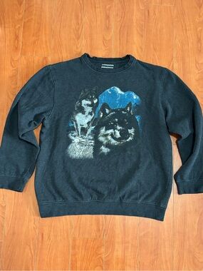 Vintage Style Wolf Wilderness Crewneck Pullover Sweater - Size Medium